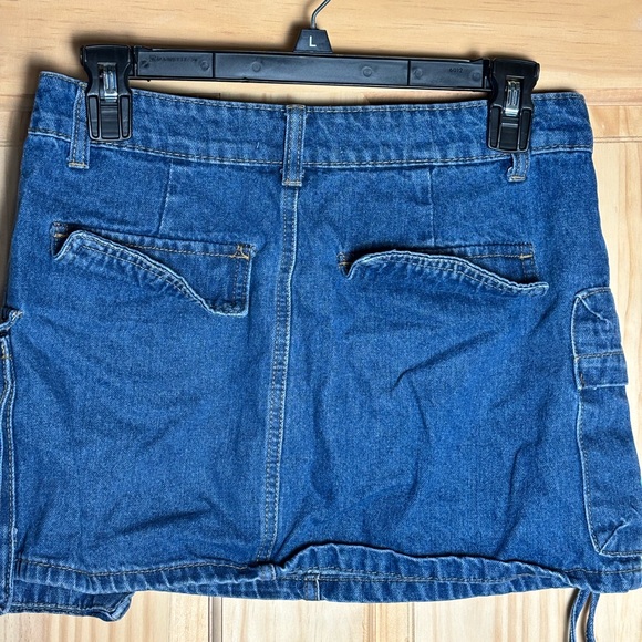 Denim Mini Skirt with Pockets - Picture 3 of 3